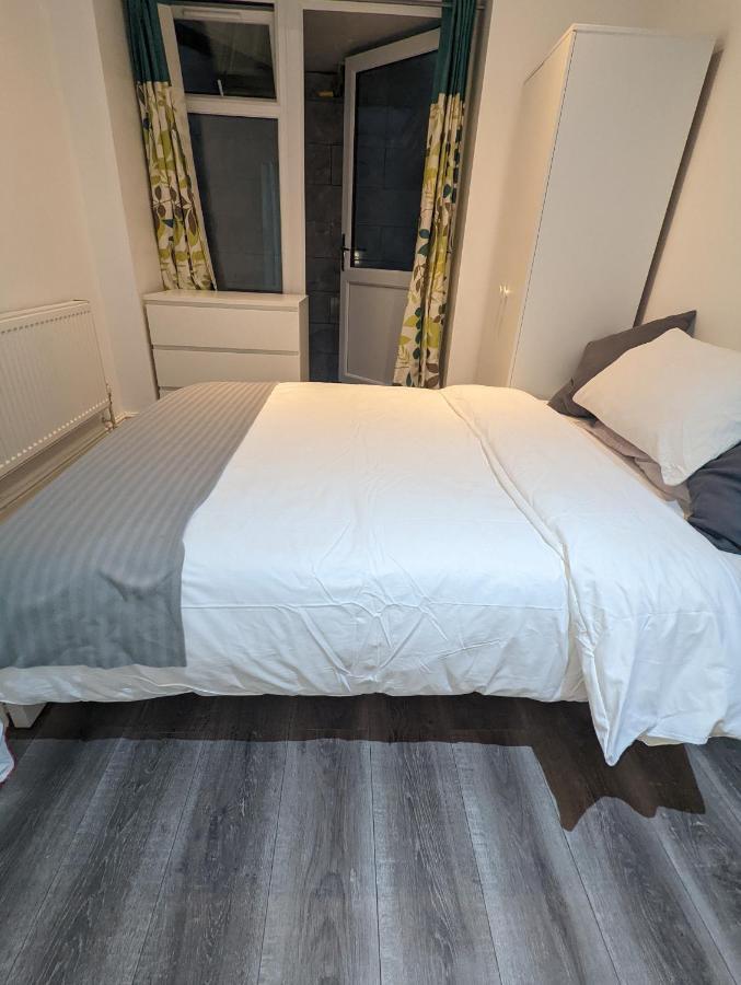 Mile End- Prime Location Ξενοδοχείο Λονδίνο Εξωτερικό φωτογραφία